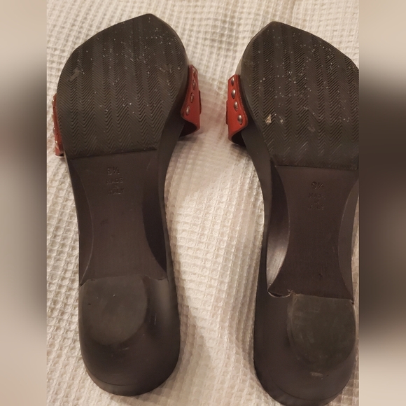 SALVATORE FERRAGAMO - size 91/2- womens wood slides leather clogs/shoes - Picture 5 of 8